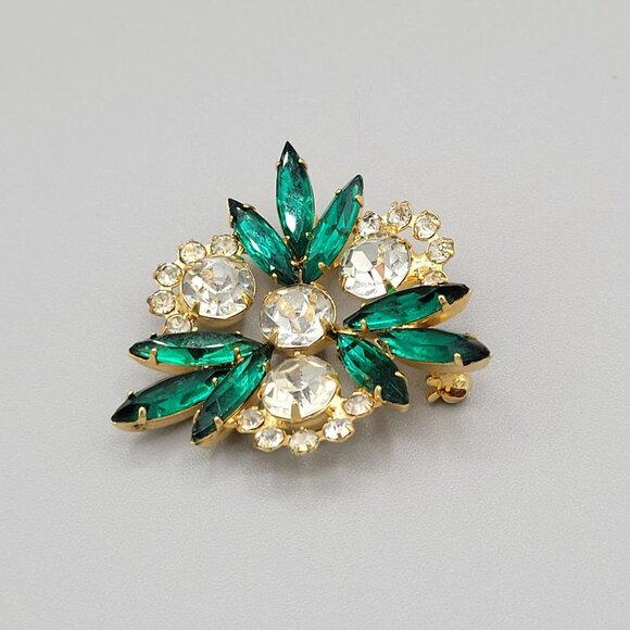 Vintage Gold Tone Brooch Pin Green Navettes Clear Rhinestones Prong Set 1950s - Picture 3 of 6